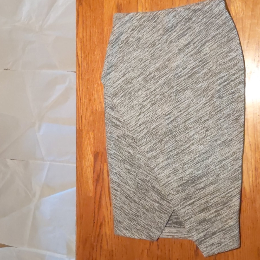 H&M Vented Gray Pencil Skirt Size S